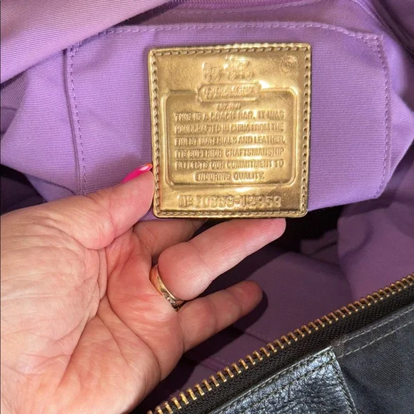 Coach Weekender Bag - Picture 13 of 17